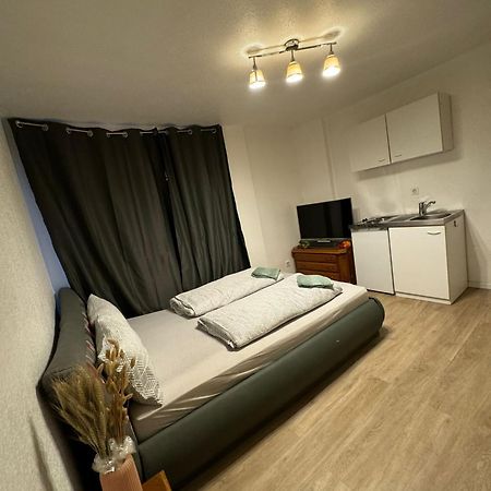 Moebliertes Zimmer Mit Tv, Internet & Kompletter Ausstattung In Bonn-Mehlem Exterior foto